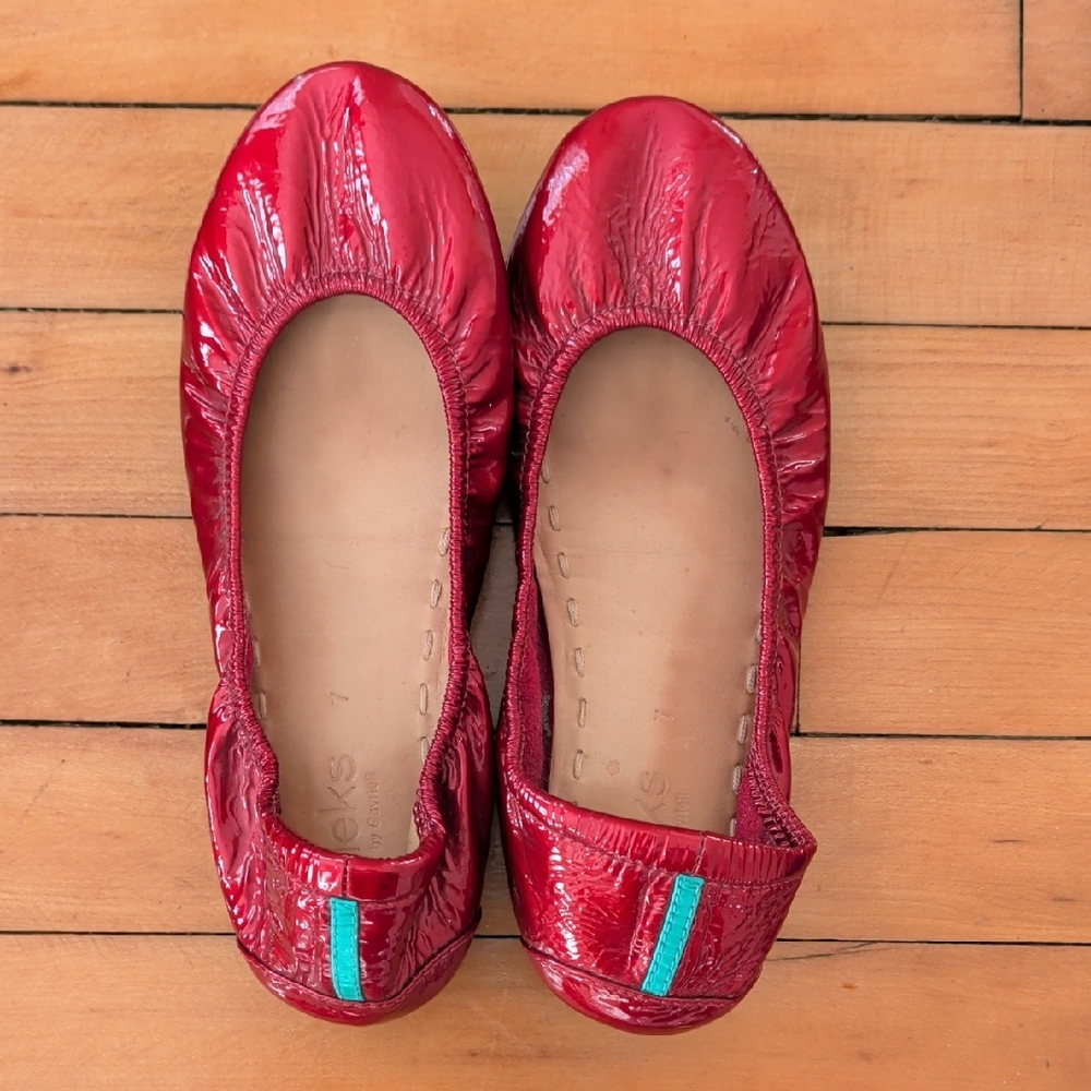 RARE Tieks Red Diamond Flats Size 7